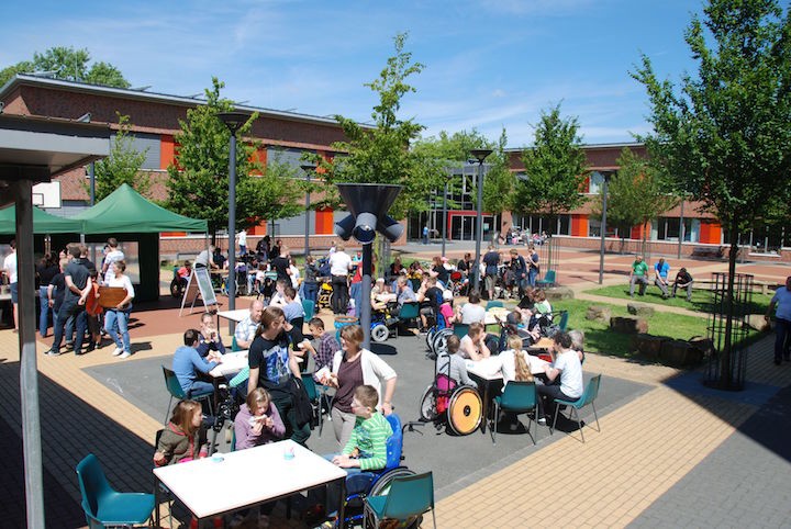 Hotdogs und Eis zum Start in die Sommerferien